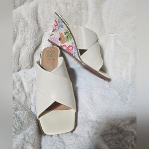 EUC Vince Camuto Saffti Mule